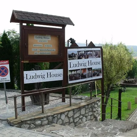 Daire Ludwig House *